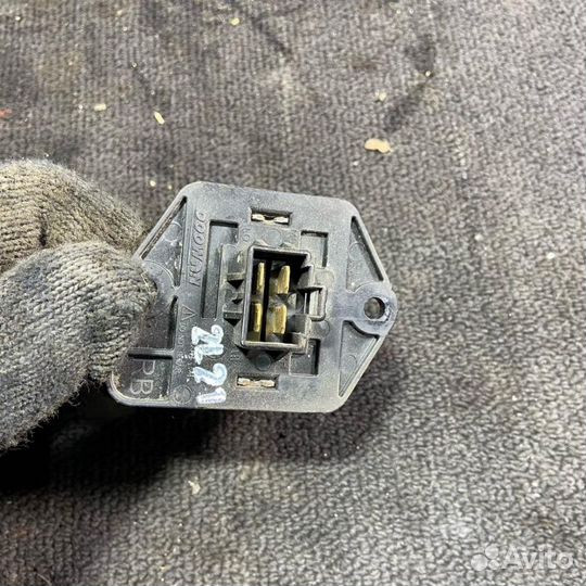 Реле отопителя Hyundai Solaris 1 (RB) 2010-2017г R