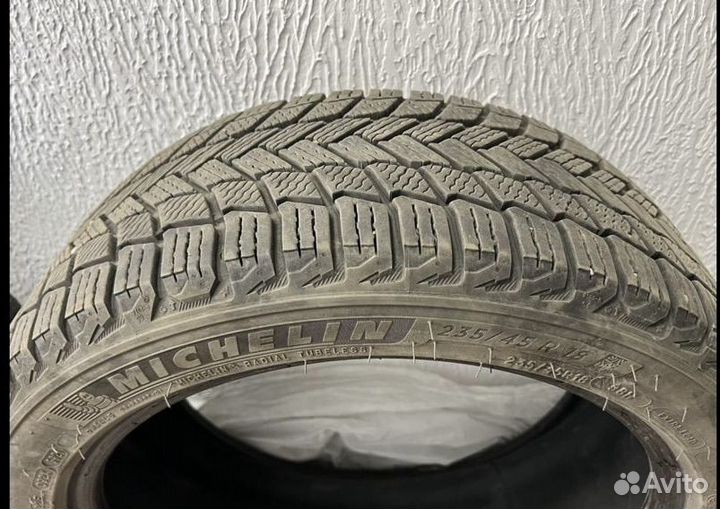 Meshiline MH777 235/45 R18