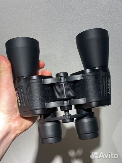 Бинокль черный Canon 70X70
