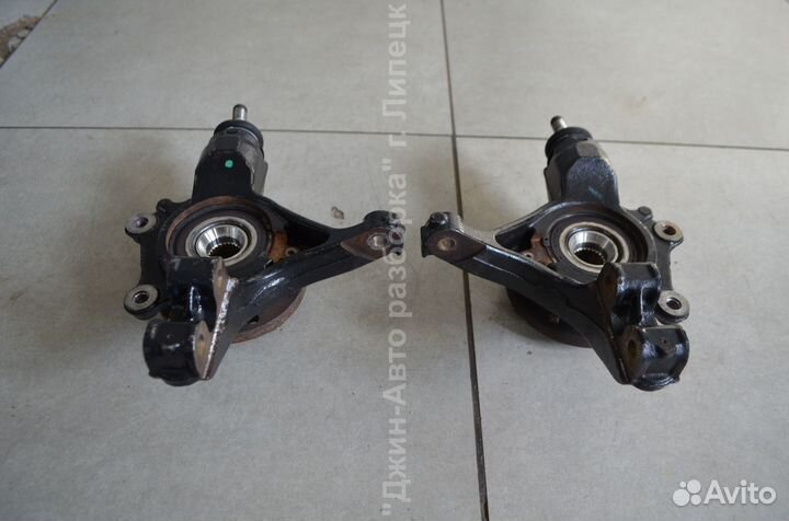 Кулак поворотный передний Partner Berlingo 364653