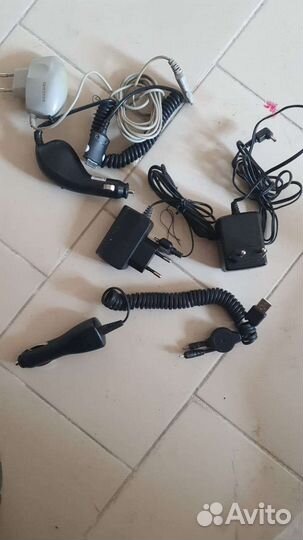 Зарядки, USB шнур, наушники к старым сотовым