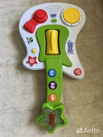 Гитара музыкальная