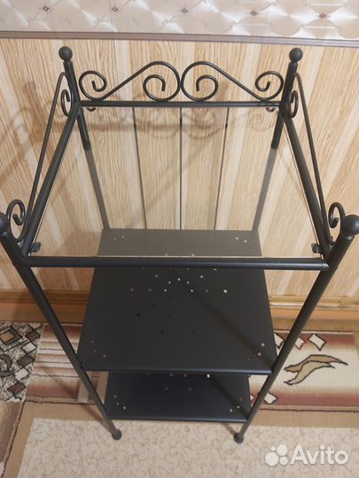 Продам этажерку