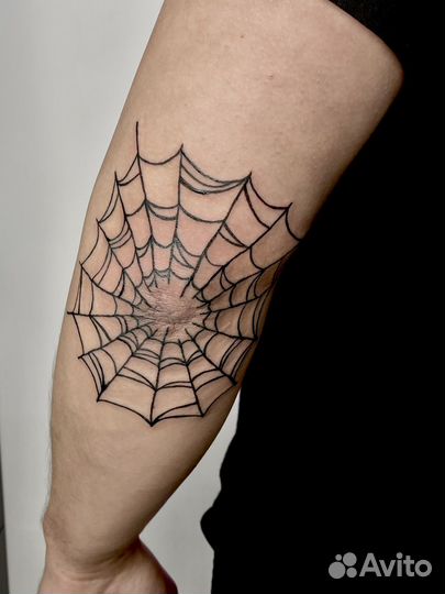 Модель на татуировку 18+