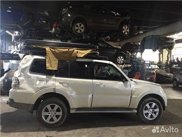 Разбор на запчасти Mitsubishi Pajero