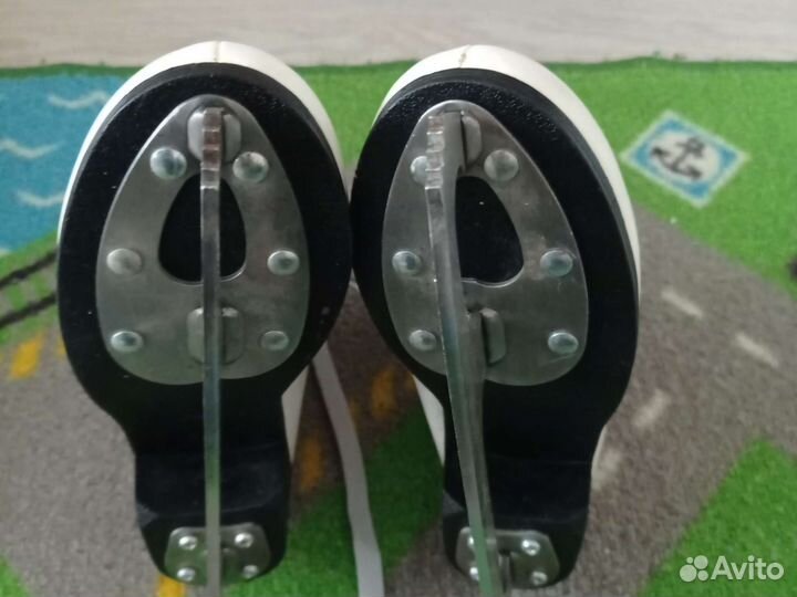 Коньки фигурные