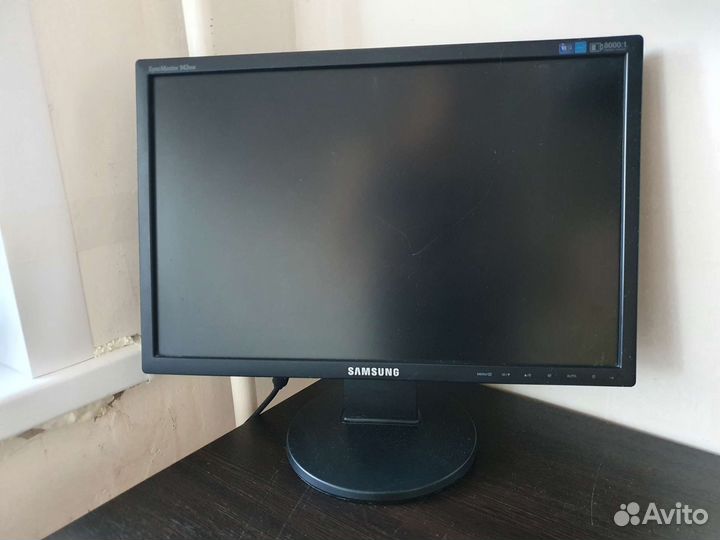 Монитор Samsung ls19mynkbbuedc