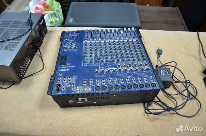 Микшерный пульт Yamaha MG-166C