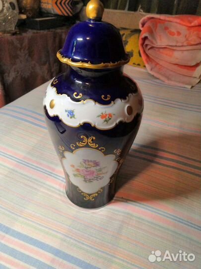 Фарфоровая ваза Echt Kobalt Wallendorf