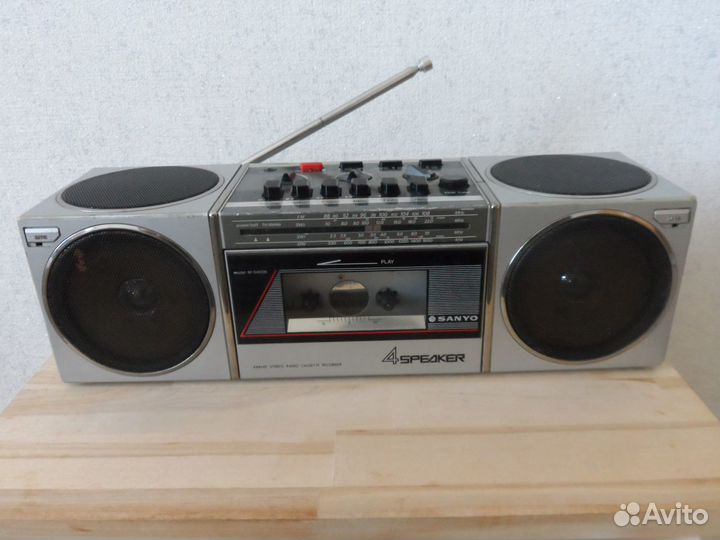 Кассетная магнитола Sanyo M-S400K