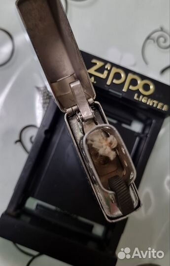 Зажигалки Zippo и De Cambridge