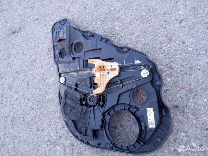 Kia Optima 4 задний левый стеклоподъёмник