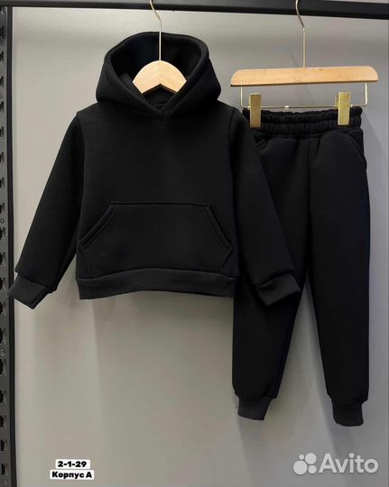 Костюмы на флисе новые
