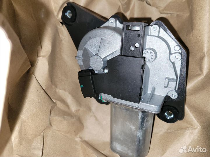 Моторчик стеклоочистителя задний