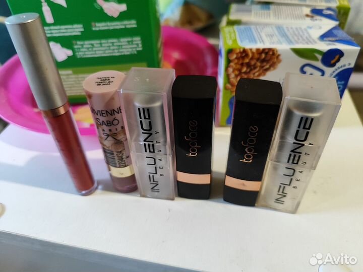 Косметика пакетом помады