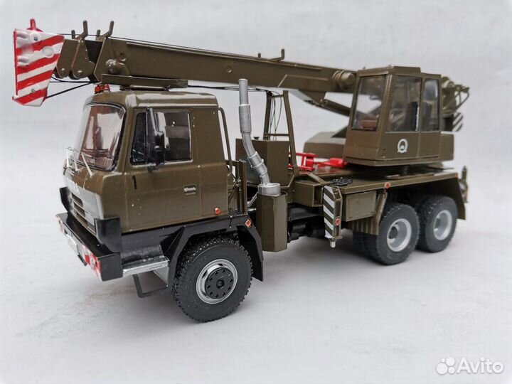 Кит установки AD 20T на Tatra T815
