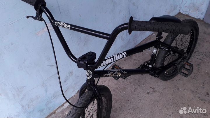 Велосипед BMX чёрный