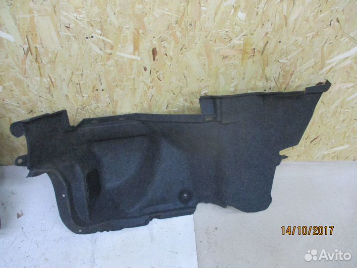 Обшивка багажника боковые Тойота Королла 150