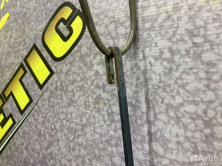 Левый поводок дворника Фиат Альбеа Fiat Albea