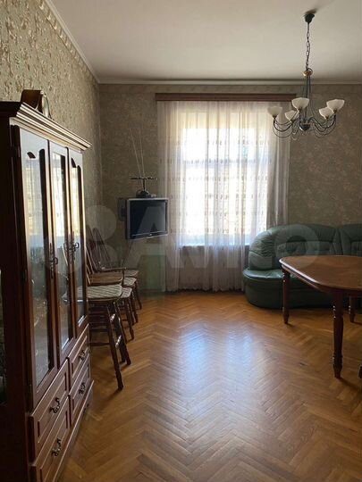 2-к. квартира, 70 м², 5/5 эт.
