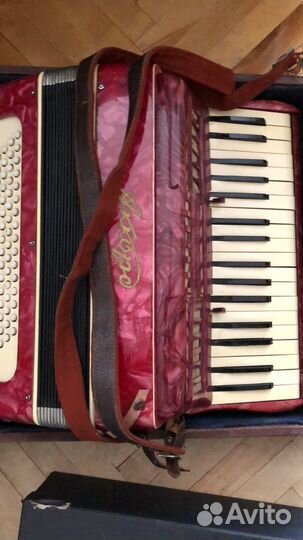 Продаю аккордеон