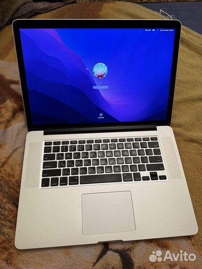 MacBook Pro 15 mid 2015 512GB Radeon R9