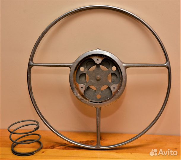 Кольцо сигнала рулевое Волга 21