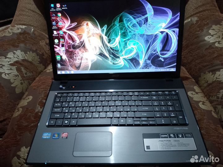 Большой ноутбук acer 7741ZG в идеальном состоянии