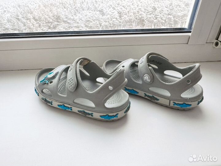 Сандалии crocs c8