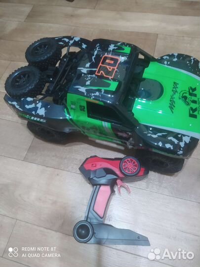 Машинка на радиоуправлении