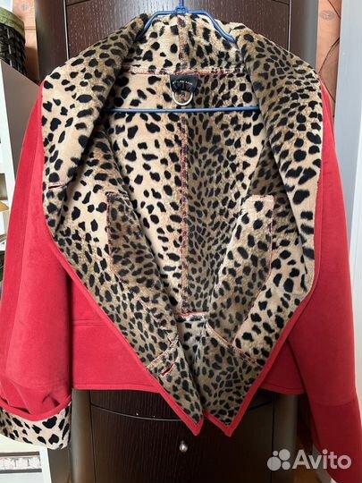 Легкая куртка жакет женская