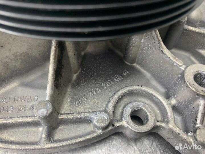 Помпа Mercedes Cls C219 M272 3.5I 2006