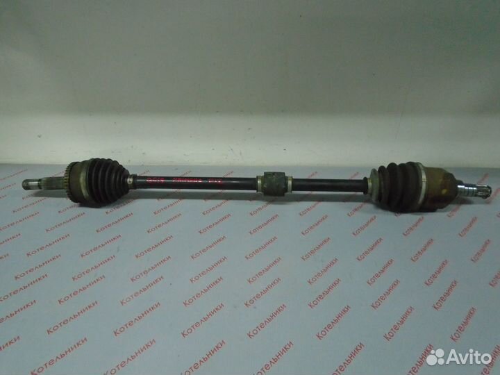 Nissan 39100-AU315 Вал приводной, правый