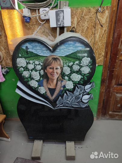 Памятники из гранита и мрамора