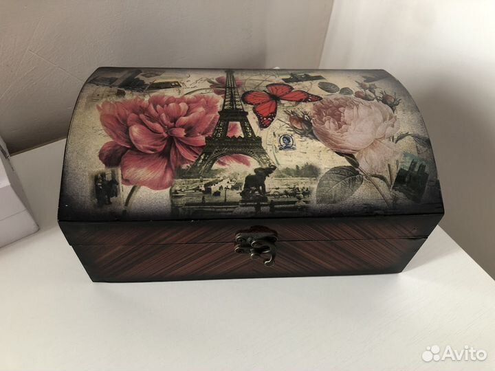 Деревянная шкатулка для украшений большая