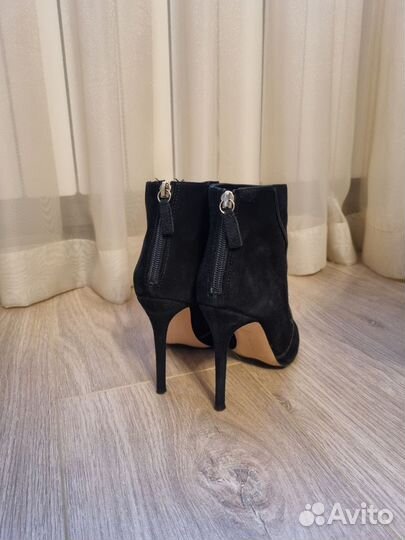 Ботильоны на шпильке 37 размер Tuna