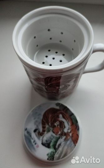 Кружка с заварочной колбой и крышкой фарфор