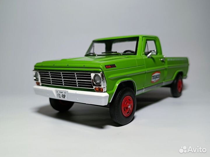 Модель 1967 Ford F-100 Greenlight 1:24