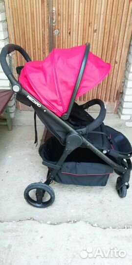 Прогулочная коляска recaro