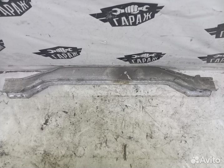 Усилитель бампера задний Opel Astra H рест 5D