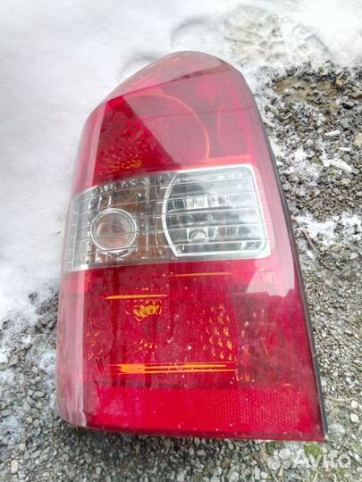 Фонарь задний левый hyundai tucson