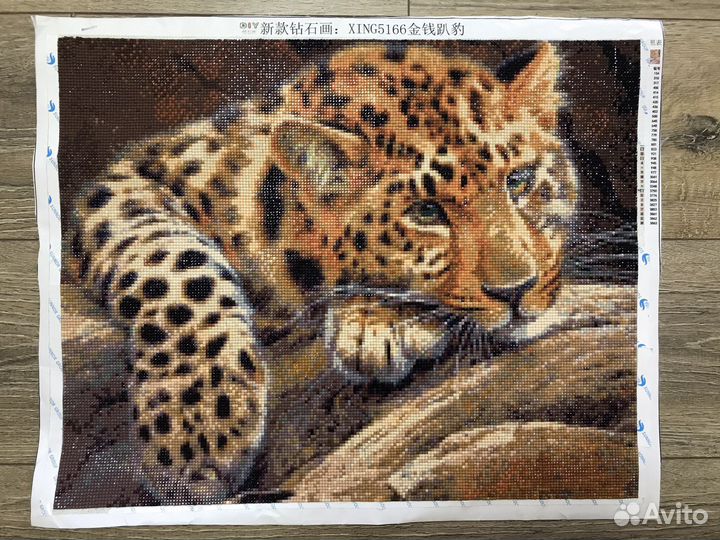 Готовая картина стразами