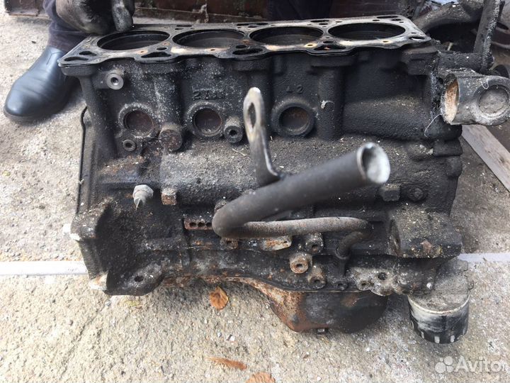 Блок двигателя 4g64 2.4 бензин на mitsubishi galan