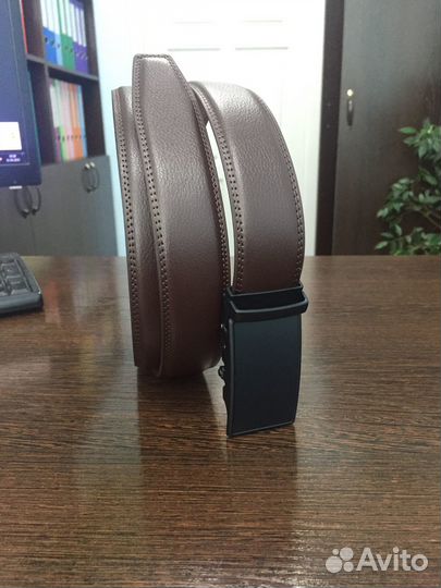 Мужской кожаный ремень