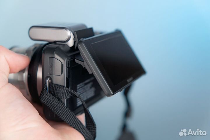 Sony Alpha NEX 3 + 18-55мм + портник 50мм + 256гб