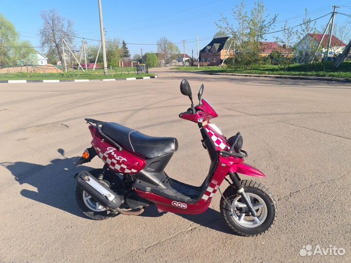 Скутор 50 куб