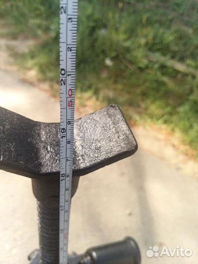 Домкрат УАЗ времён СССР в идеальном состоянии