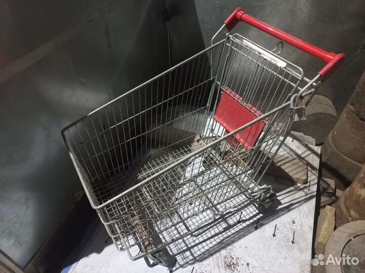 Тележка покупательская