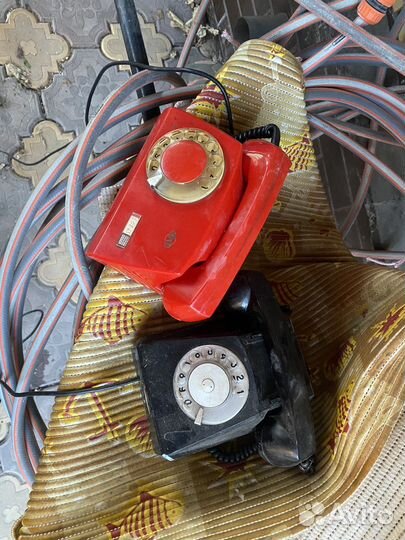Телефон с трубкой