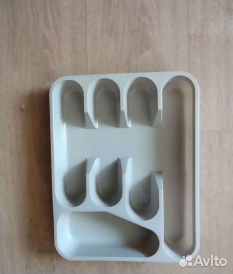 Лоток для столовых приборов